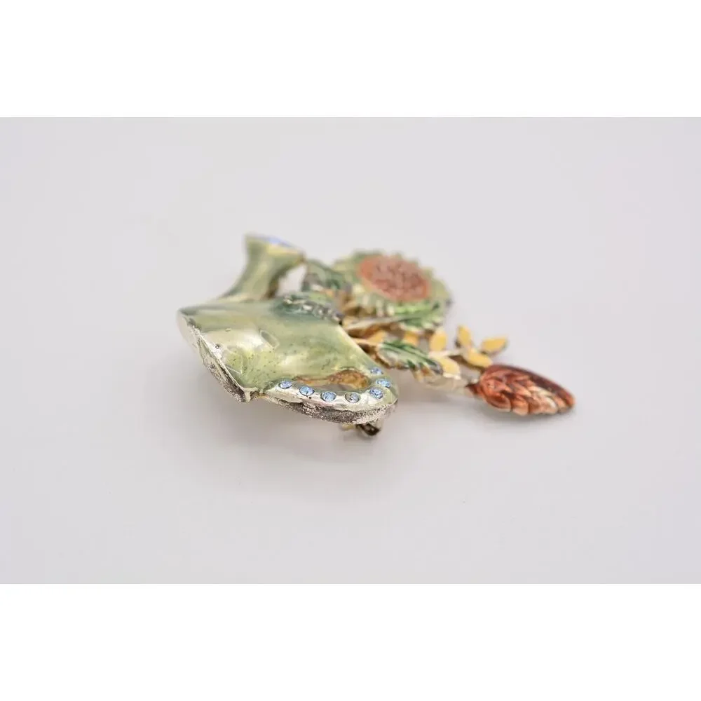 KC Vintage Flower Watering Can Pin Brooch Spring Garden Enamel Signed 90s Bin5A